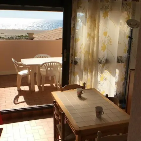 T2 En Bord De Mer, 4 Pers., Parking, Proche Commerces - Port - Fr-1-81-50