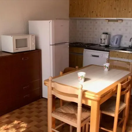 T2 En Bord De Mer, 4 Pers., Parking, Proche Commerces - Port - Fr-1-81-50 Villa *