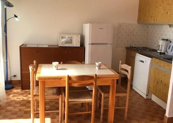 Villa T2 En Bord De Mer, 4 Pers., Parking, Proche Commerces - Port - Fr-1-81-50 *